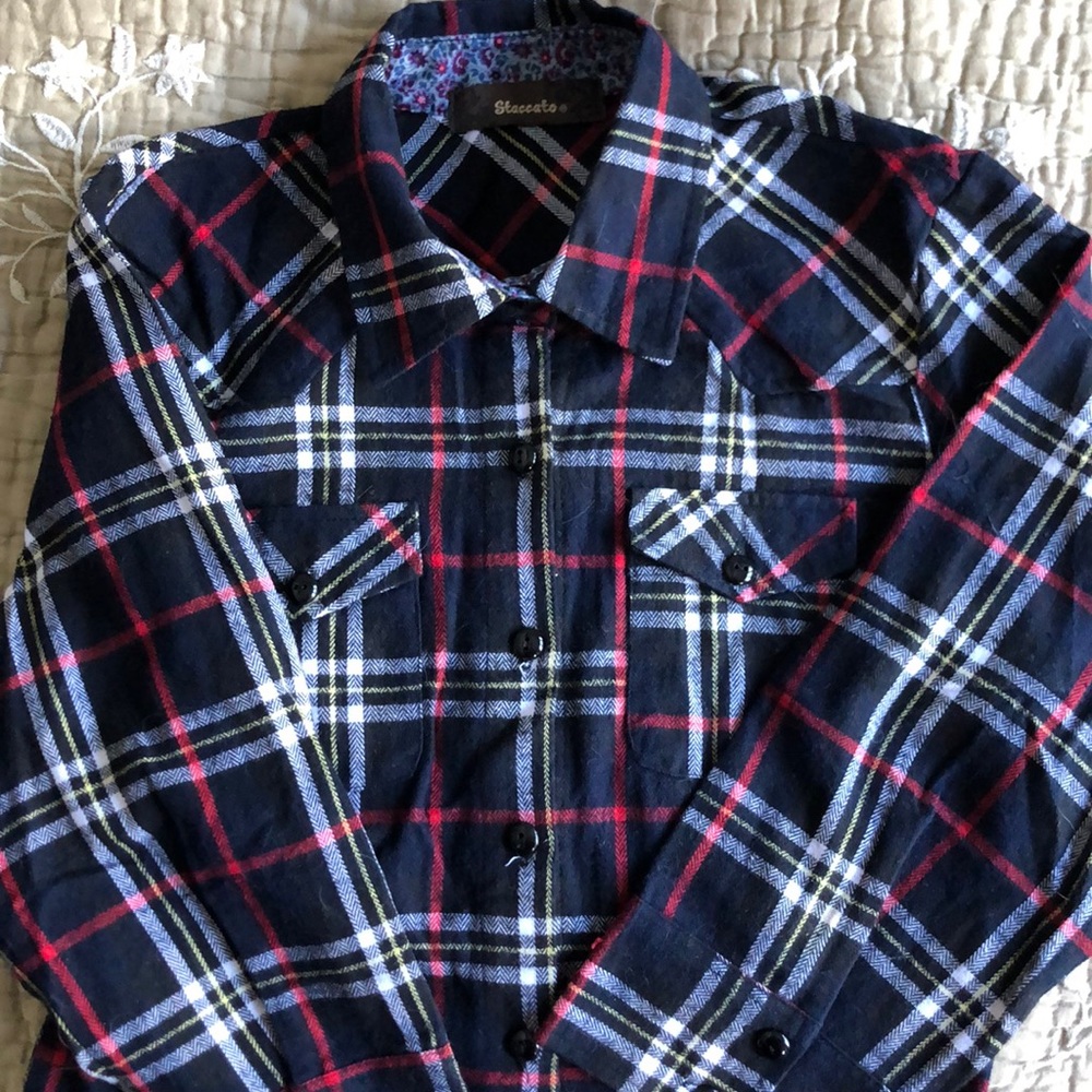 Women’s flannel shirt